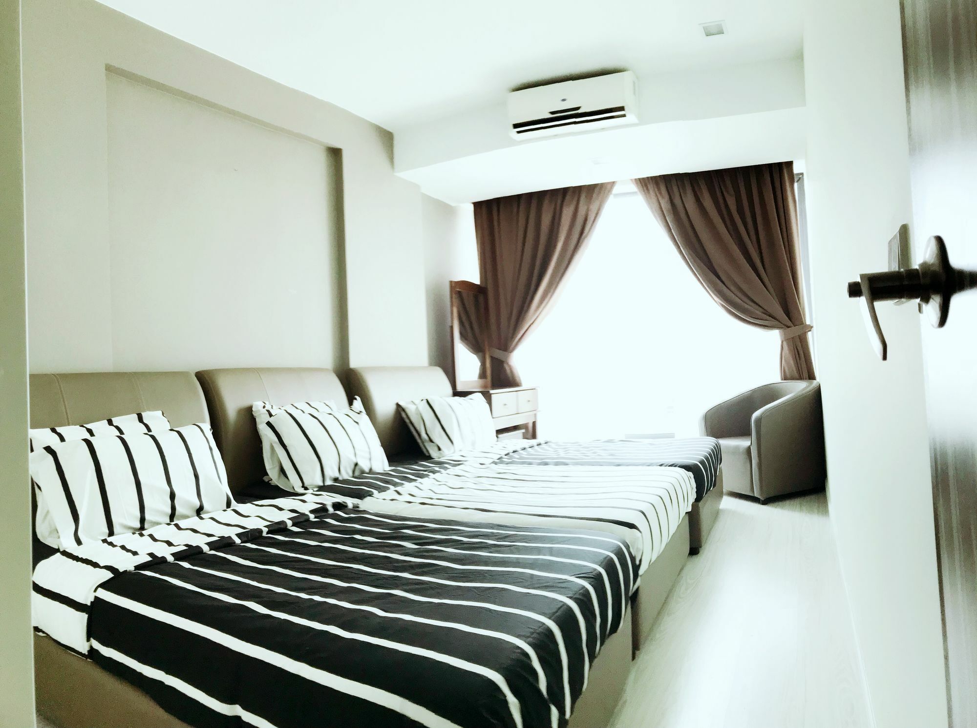 Ps04 @ Kk Privilege Sky Suite Kota Kinabalu Kültér fotó